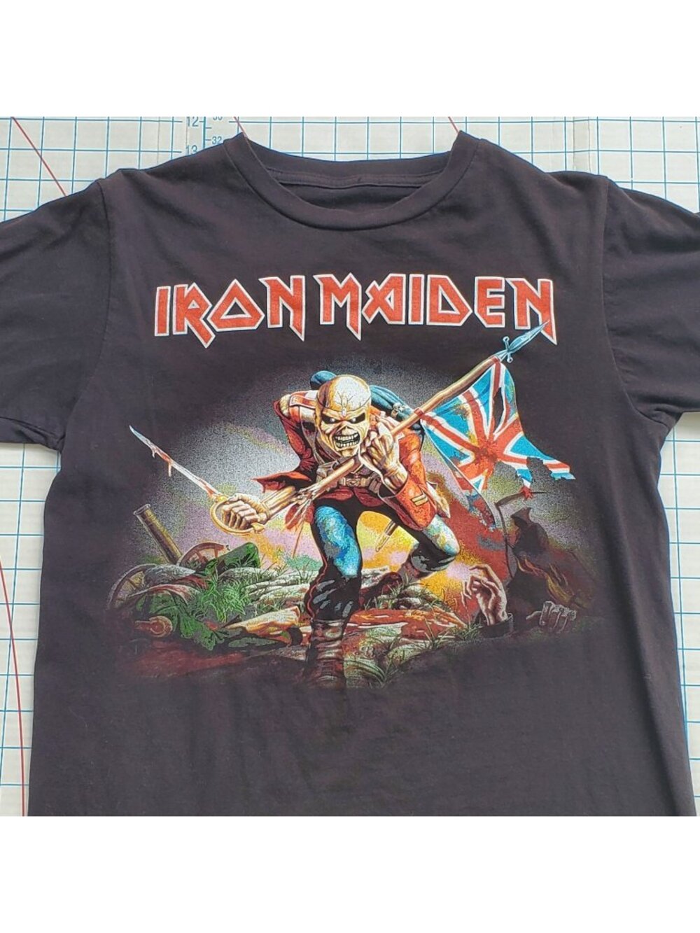 Iron Maiden Eddie Men's Size Small T-Shirt Black Rock